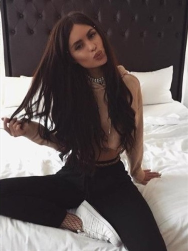 Escort Model Faryal, Riccarton - 8645